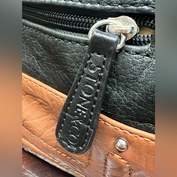 BIN046.2 Stone Mountain Irena Hobo Black and Tan - Picture 6 of 13